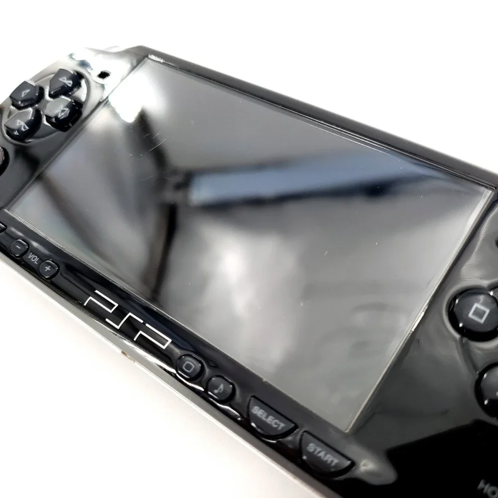 Sony PSP 2000 Handheld System Black w/ Box, 4GB Memory Stick, Charger Tested